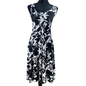 Fashque Women's Black White Floral Sleeveless Midi Dress whimsigoth whitchy y2k